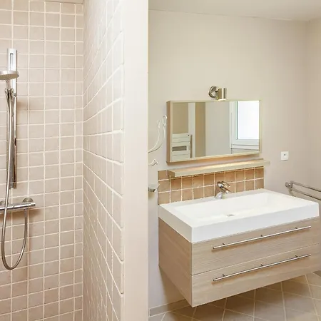 Villa In With Pool & Nearby Cazals (Lot)