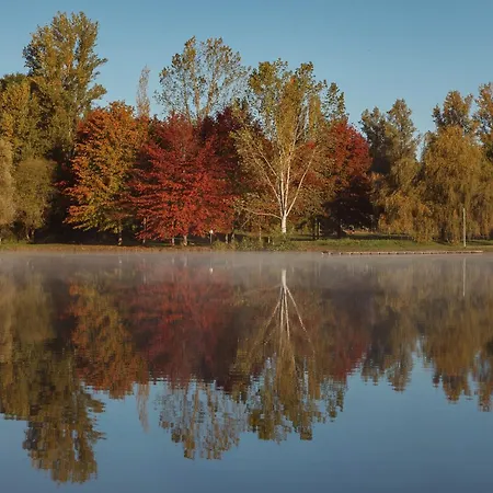 In With Pool & Nearby Villa *