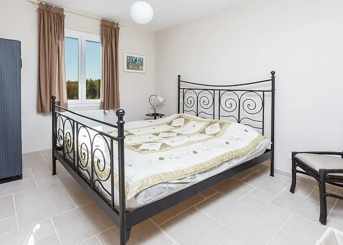 In With Pool & Nearby Villa Cazals (Lot)