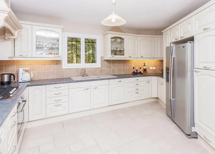 In With Pool & Nearby * Cazals (Lot)