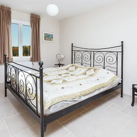 Luxury In Cazals With Swimming Pool Villa *