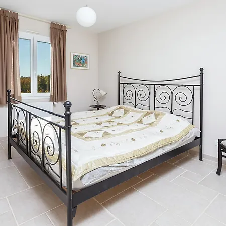 In With Pool & Nearby Villa Cazals (Lot)