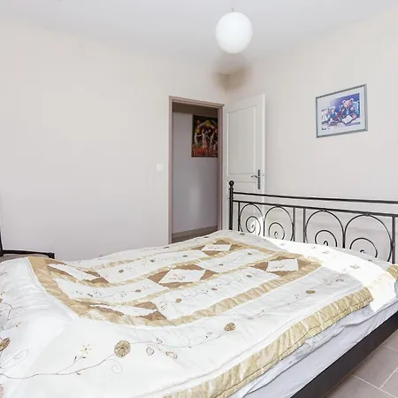 In With Pool & Nearby Cazals (Lot)