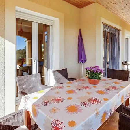 In With Pool & Nearby Villa Cazals (Lot)