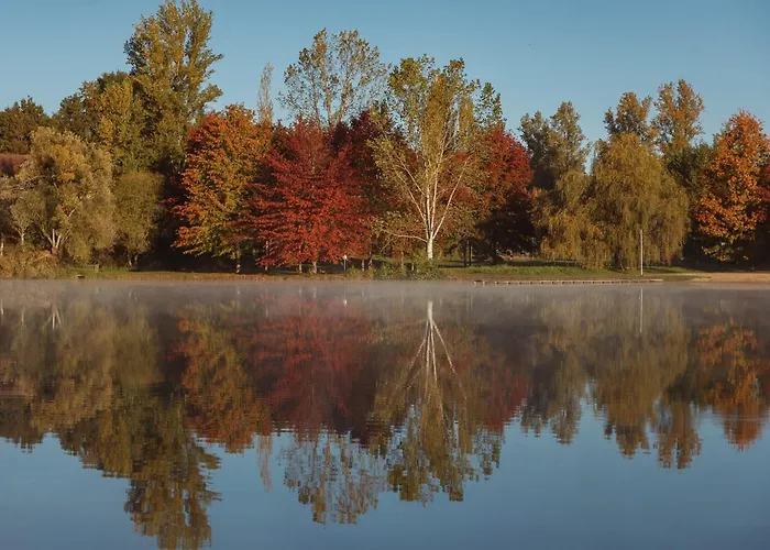 In With Pool & Nearby Villa *